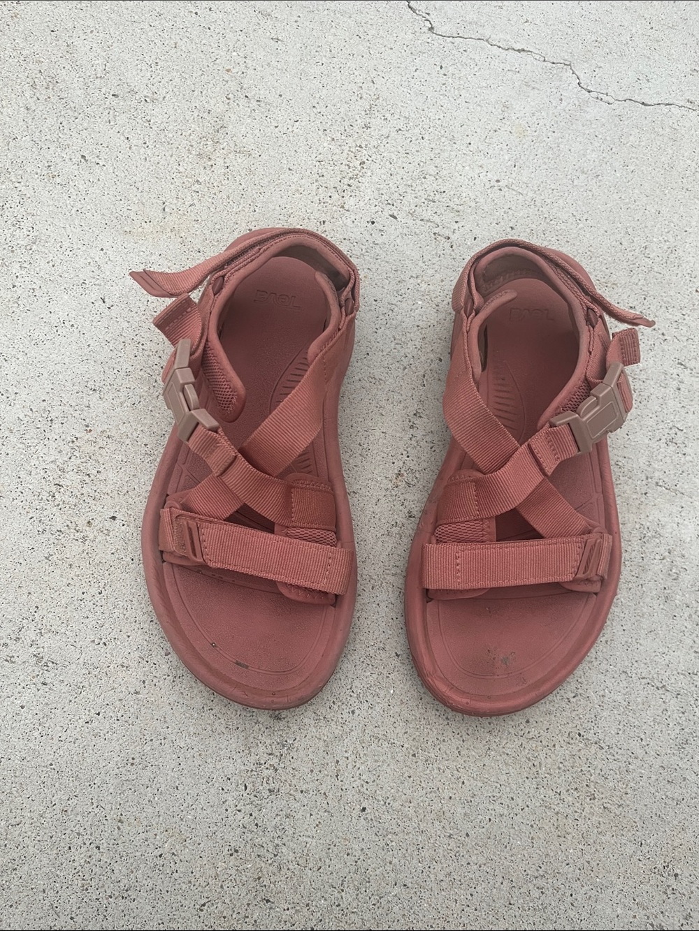 Teva Women's Hurricane Verge Sandal - Dusty Coral